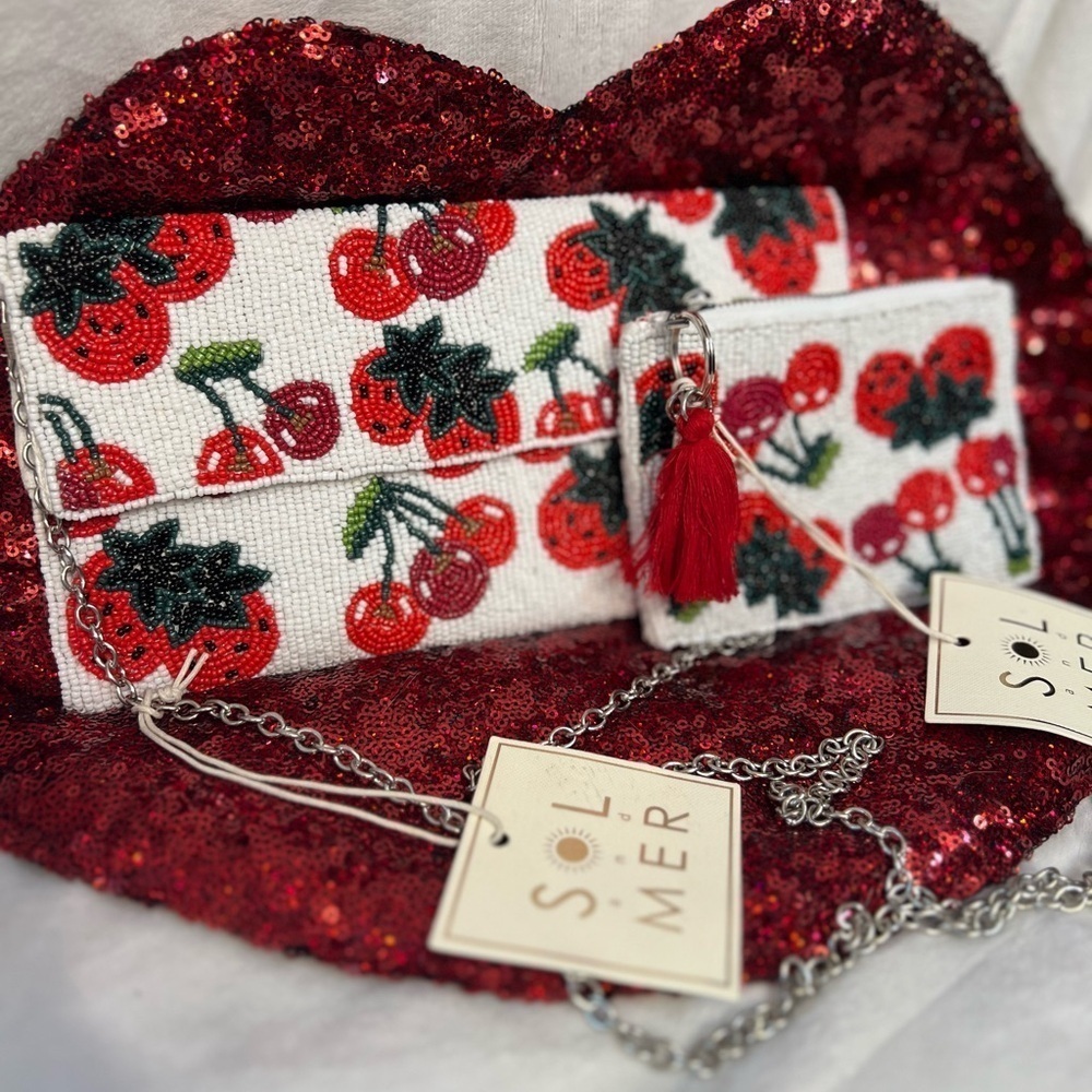 🍓🍒VIRAL SOL and MER Beaded Flap Cherry & Strawberry Clutch & Coin Pouch🍓🍒NWT - Picture 7 of 17